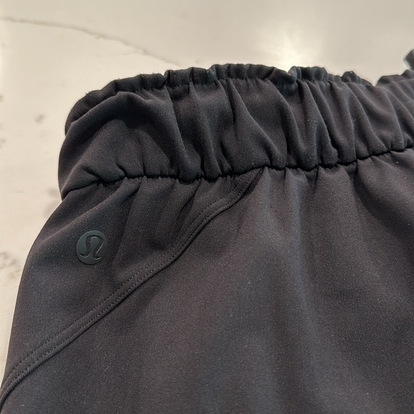 Lululemon Keep Moving Jogger black size 8 - Picture 6 of 8